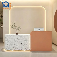 Comptoir de réception minimaliste blanc incurvé, comptoir de réception pour salon de beauté avec éclairage LED, comptoir de réception moderne