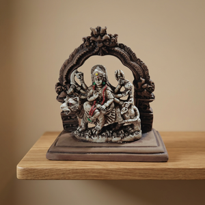 Statue de la déesse hindoue Durga en résine, montée sur un lion, pour la décoration religieuse de la maison, du temple ou de la salle de Puja, idéale pour les pratiques spirituelles. - Product Image 1