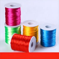 100 Yards Sortierte Farben 1,5mm Nylonfaden Langlebige Makramee DIY Chinesische Knotenarbeit Rattail Geflochtene Satinkordel für Taschen und Kleidung