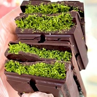 Chocolats Directs d'Usine OEM, Barres de Chocolat, Bonbons, Biscuits, Snacks aux Noix, Confiture de Pistache Solide Halal, Alimentation Sucrée, Vente en Gros, Chocolat de Dubaï