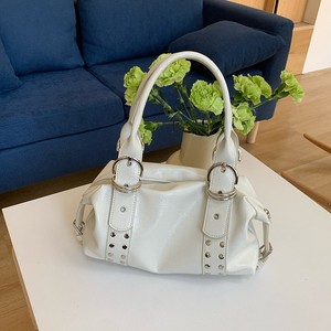 Bolso de Mano Estilo Motero para Mujer, Negro, Gran Capacidad, Cierre de Cremallera con Remaches, Uso Diario, Invierno 2025 - Product Image 3