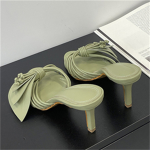 Nouvelles sandales à talons hauts à enfiler, style européen et américain, motif floral vert, bout ouvert, talon aiguille, collection 2025 - Product Image 3