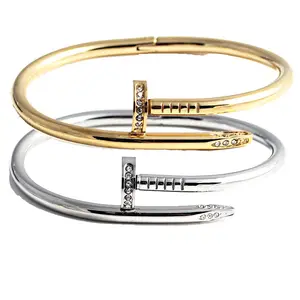 Bracciale per unghie da uomo Logo personalizzato solido Fine gioielli in acciaio inossidabile bracciali a catena personalizzati gioielli per donne all'ingrosso
