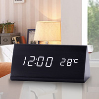 Jam alarm kayu segitiga, arloji kayu Digital LED termometer kayu Kontrol Suara meja despertador reloj bambu