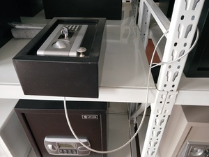 Hộp Điện Tử Hàng Đầu Mở Dây Thép An Ninh Ẩn Xe Súng An Toàn - Product Image 2