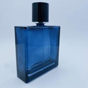 Pot en verre de luxe de 120 ml avec finition givrée bleue et bouchon en plastique noir pour la distribution de parfums dans les soins personnels - Product Image 3