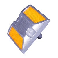 Vente en gros de goujon de route en aluminium à haute luminosité réflecteur PMMA réfléchissant multicolore produit d'avertissement de trafic