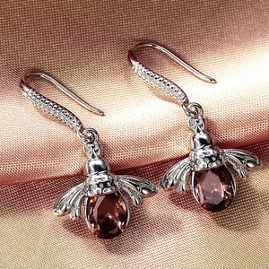 Pendientes de Moda con Diseño de Abeja, Pendientes Colgantes de Animales, Joyería Minimalista, Pendientes de Tendencia para Mujer - Product Image 1