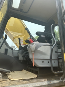 Komatsu PC300-7 Excavators Crawler Excavator <b>earth</b>-<b>moving</b> <b>machinery</b> construction equipment For Sale pc300 original komatsu - Product Image 5