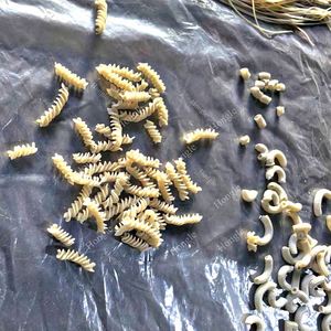 Longue et courte ligne de production de pâtes maccheroni italiennes spaghetti commerciales - Product Image 1