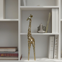 Sculpture de girafe en polyrésine de style Art déco rétro, décoration d'intérieur, ornement de table pour le salon