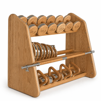 Ensemble de fitness haut de gamme en bois avec haltères, barres d'haltères et kettlebells en acier inoxydable pour entraînement commercial ou à domicile de luxe