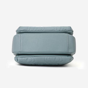 Sac fourre-tout en cuir véritable pour femme, élégant sac à main gaufré camélia, grand sac seau tendance, sac à bandoulière simple - Product Image 5