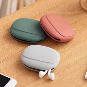 กระเป๋าเก็บซิลิโคนสุดหรูสำหรับชุดหูฟังบลูทูธในห้องนั่งเล่น - Product Image 1