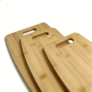Ensemble de 3 planches à découper en bambou avec poignées pour les passionnés de préparation de <span class=keywords><strong>repas</strong></span> en famille, idéal pour la préparation de viandes, légumes et fruits - Product Image 3