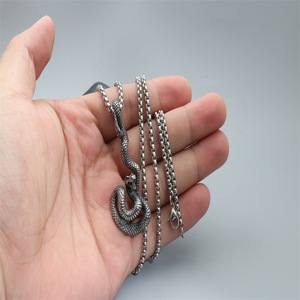 Yunnique Collar con colgante de serpiente de acero inoxidable, joyería de moda unisex, regalo - Product Image 2