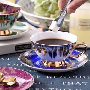 Service à thé et à café en porcelaine fine <span class=keywords><strong>Royal</strong></span>, design personnalisé, tasses à thé dorées, écologiques, style vintage - Product Image 2