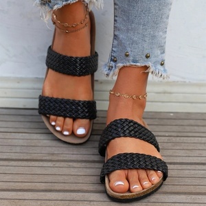 Sandalias con cojín de espuma para mujer, cómodas sandalias con suela de corcho trenzada de Pu para cama de pie al aire libre - Product Image 2