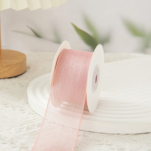 Ruban en organza satiné premium avec finition satinée pour la fabrication de nœuds cadeaux pour flacons de parfum - Product Image 5