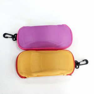 Étui à lunettes personnalisé en EVA en forme de voiture, rectangulaire, semi-rigide, pour lunettes de 3 à 5,9 pouces, avec fermeture éclair et crochet, été 2021, uni et simple - Product Image 2