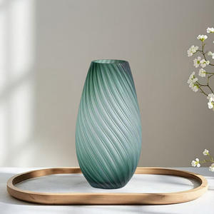 Porte-bougie, porte-cire, mini vase simple, petit vase classique, design de créateur, ornements de table à manger pour mariage, anniversaire, verre transparent - Product Image 1