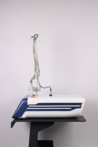 Système laser CO2 60W pour le rajeunissement cutané, la réduction des vergetures, le resserrement vaginal non invasif pour la santé intime des femmes - Product Image 3