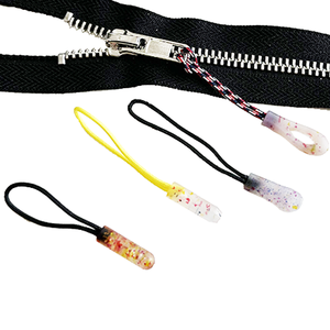 עיצוב חדש ידידותי לסביבה רב-צבע ממוחזר tpu + בגדי מחמד רוכסן pulers ניילון חבל מלבן רוכסן פולר עיצוב חדש - Product Image 1