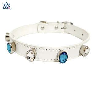 Collier pour animaux de compagnie en strass, réglable, en cuir PU noir, style luxueux pour petits chiens et chats - Product Image 4