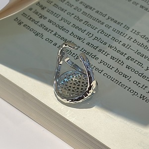 Anillo de Plata Pura S925 con Diseño de Rejilla Micro, Estilo Retro de Lujo Ligero, Diseño Simple de Cruz Hueca, Chapado en Oro Rosa, Joyería al por Mayor - Product Image 4