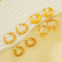 Boucles d'oreilles clous en or coloré en forme de grand trèfle, en résine de titane, avec perles fines en vrac, pour femmes, vente en gros