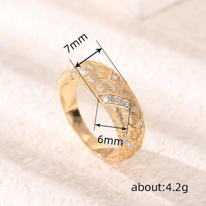 Anello Intrecciato Vintage Italiano per Donne, Elegante Gioiello da Dito alla Moda - Product Image 4