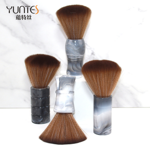 Cepillo Profesional Reutilizable para Limpiar el Cuello en Salones de Belleza, con Mango de Plástico y Cerdas Suaves de Nailon para Barbería - Product Image 1