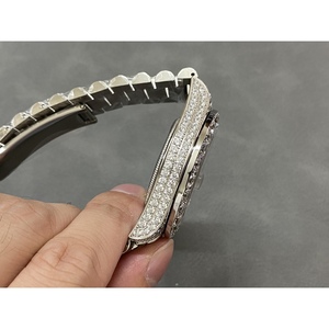 Reloj Deportivo Cronógrafo Automático de Lujo de Alta Gama 2025 para Hombre con Esfera Completamente Decorada con Diamantes, Logotipo Personalizado, Eta GPS, 41 mm, Resistente al Agua - Product Image 4