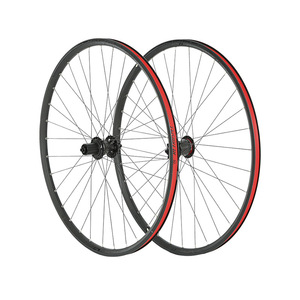 Jeu de roues de vélo de montagne Retrospec en carbone 27,5/29 pouces, frein à disque avant/arrière, jantes en alliage léger, pneus clincher, fabriqué au Canada - Product Image 4