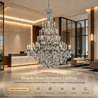 Lustre en cristal et laiton massif de qualité hôtelière, style vintage européen orné et personnalisé, à plusieurs niveaux, pour hall d'hôtel ou villa.