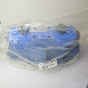 Control direccional hidráulico de cuatro vías DG5V-8-H-2A-T-M-U-C-10 con carcasa de plástico azul - Product Image 6