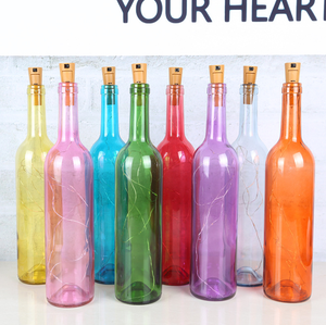 Bouteille de liqueur en verre de couleur personnalisée de 750ml <span class=keywords><strong>Bordeaux</strong></span> Récipient en verre de vin rouge avec couvercle de lumière LED solaire et vodka en liège-Cadeau parfait - Product Image 3