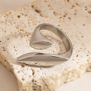 Bague en acier inoxydable de forme géométrique, ouverture réglable, bijoux unisexes à porter au quotidien - Product Image 3