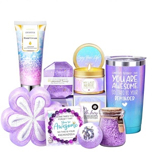 Set Regalo per la Cura della Persona Femminile alla Lavanda - 9 Pezzi per Compleanno, Natale, Pronta Guarigione e Occasioni di Pensiero per Lei - Product Image 1