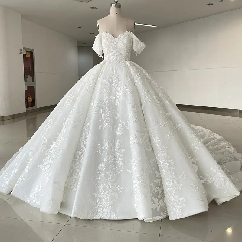 Custom Made Sweetheart Off Shoulder Bridal Gown Luxurious Lace Beading Sparkle Wedding Dresses with Long Train