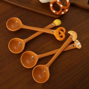 Cuillère en céramique à long manche créative et de grande valeur avec un design d'animation de dessin animé frais et mignon pour les enfants, pour le pain, le riz et le <span class=keywords><strong>petit</strong></span>-déjeuner - Product Image 2