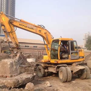 Excavadora Usada de Segunda Mano, Maquinaria para Movimiento de Tierras HYUNDAI 200W-7 en Venta - Product Image 1