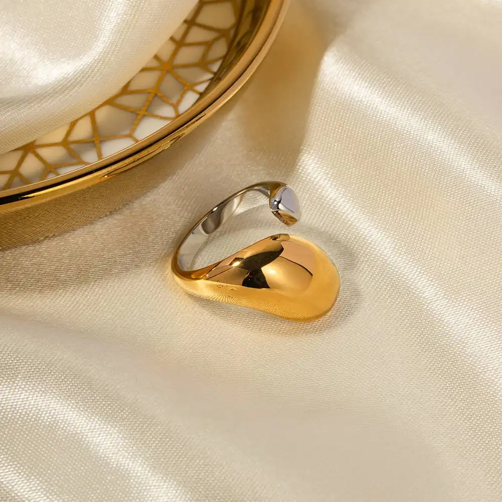 Anello in acciaio al titanio placcato 18K colore moda donna partita esagerato anello aperto