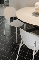 Supernatural italien Yi empilable en plastique polypropylène dos métal pieds chaise de salle à manger Restaurant PP chaises