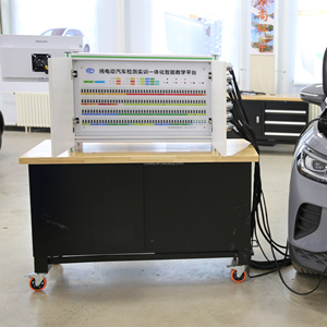 Plateforme d'enseignement intelligente intégrée pour l'inspection et la formation des véhicules électriques Volkswagen ID4 - Product Image 5