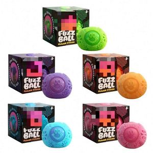 Adorable Pelota de Peluche con Cara Sonriente y Pompones, Juguete Antiestrés de Peluche Suave, Schylling Fuzz Ball Flower Power - Product Image 1