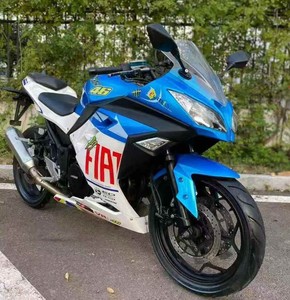 <span class=keywords><strong>Moto</strong></span> de course sportive d'<span class=keywords><strong>occasion</strong></span> 250cc 400cc haute puissance, six vitesses, haute performance pour les trajets quotidiens - Product Image 3