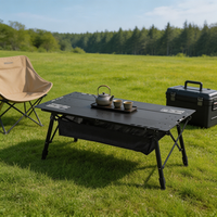 Table de camping tactique portable de haute qualité avec crochet lumineux multifonction, design métallique moderne pour une utilisation en extérieur