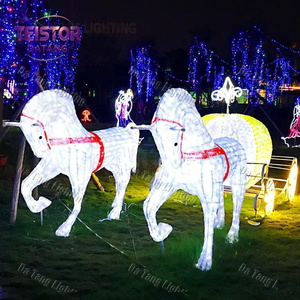 Sculpture LED de calèche de Noël pour les rues vintage et les scènes de paysages de contes de fées - Product Image 3