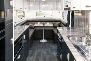 Neue Gonow RDC236 DISCOVERER CARAVAN RV Automatik getriebe AWD Drive Stoffs itze Links lenkung R15 Reifengröße Euro VI Gas/Benzin - Product Image 5